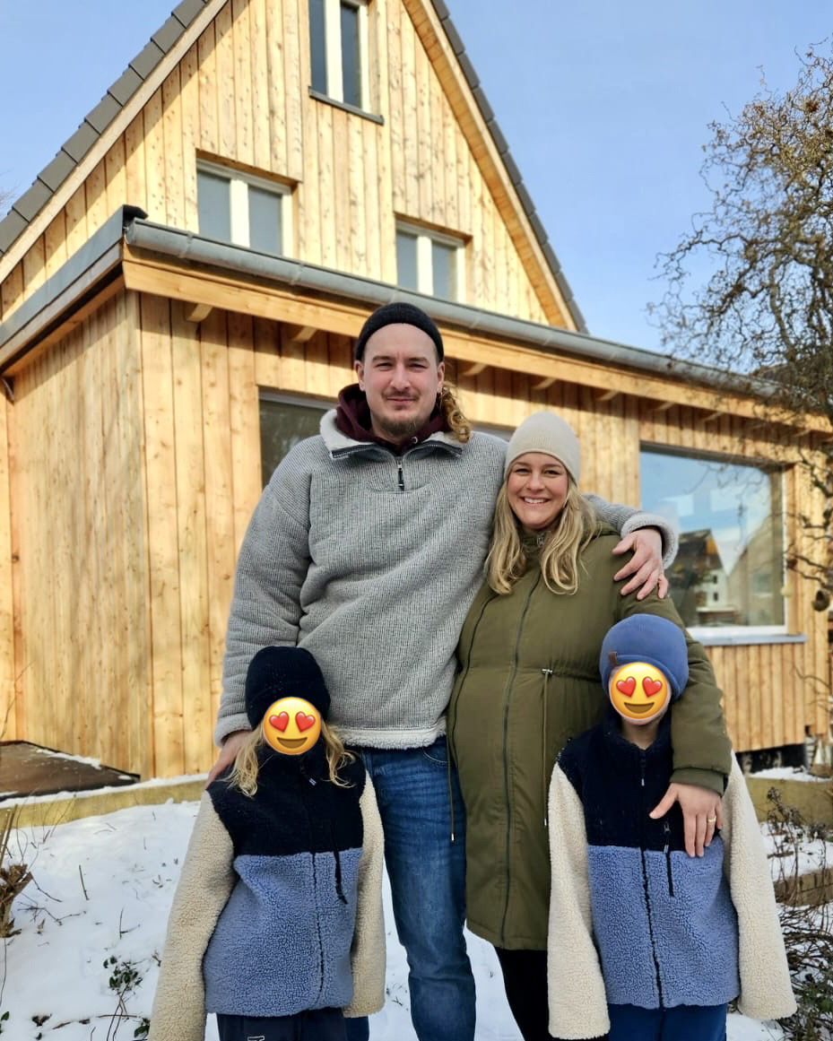 Möller Kühn Collegen glückliche Kunden Familie Immobilienfinanzierung